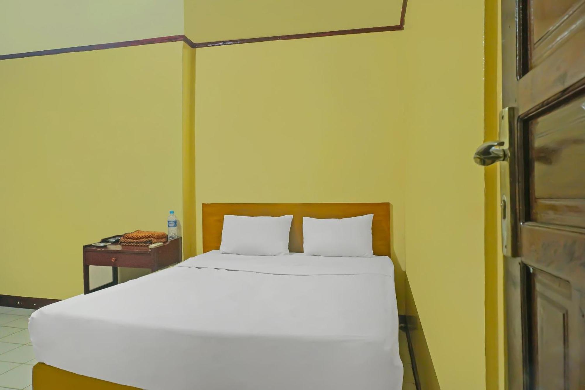 Spot On 92466 Adam Kost Syariahnearwisata Jembatan Barito Hotel บันจาร์มาซิน ภายนอก รูปภาพ