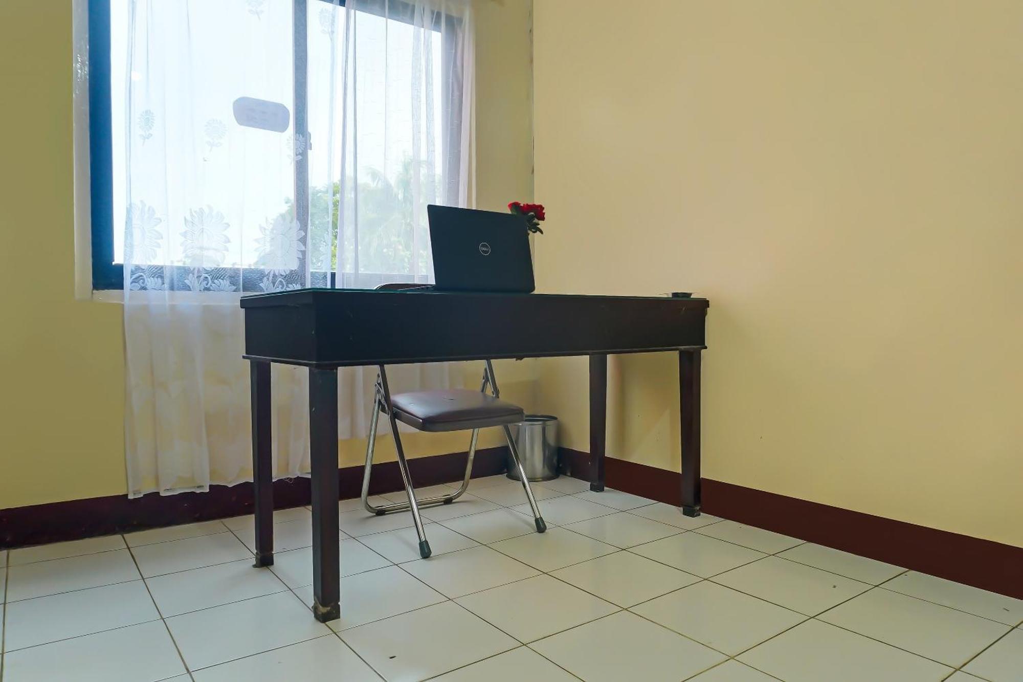 Spot On 92466 Adam Kost Syariahnearwisata Jembatan Barito Hotel บันจาร์มาซิน ภายนอก รูปภาพ