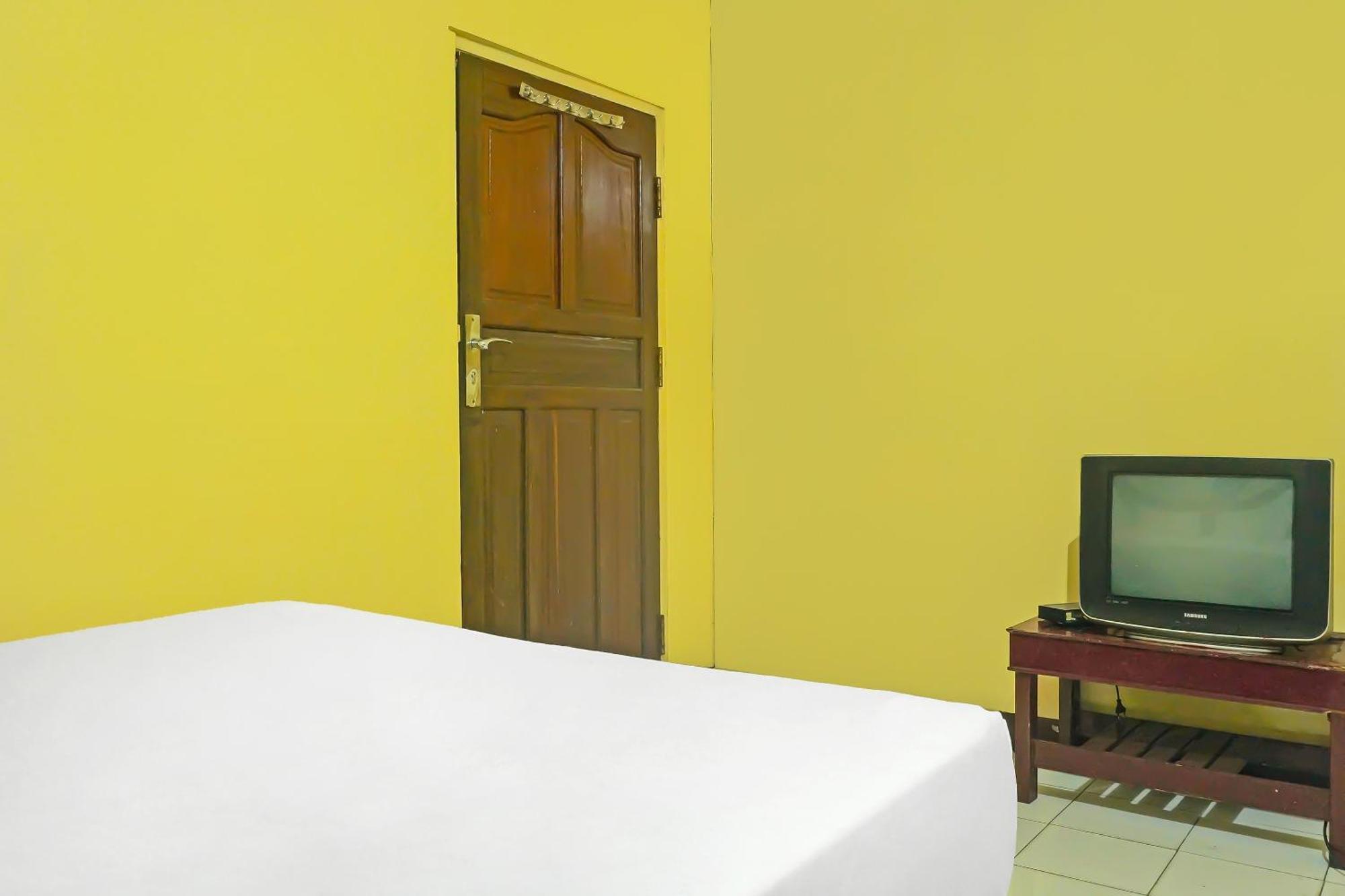 Spot On 92466 Adam Kost Syariahnearwisata Jembatan Barito Hotel บันจาร์มาซิน ภายนอก รูปภาพ